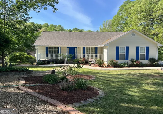 Single family home for sale at 500 Hicks Rd, Toccoa, GA 30577 | MLS# 10807562