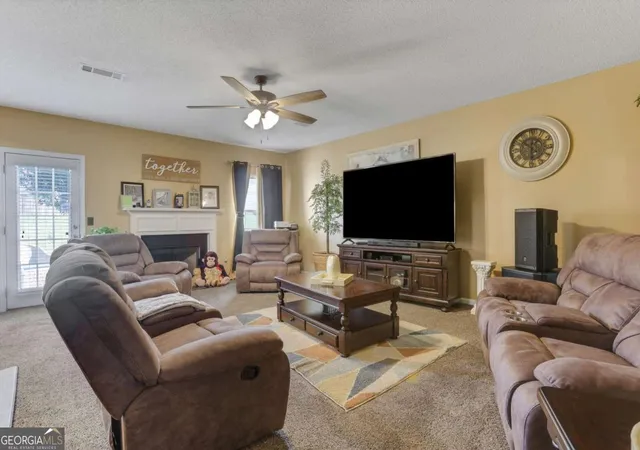 5th image of 5870 Sunflower Ct, Ellenwood, GA 30294 | MLS# 10763974