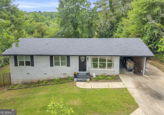 Photo 1 of Single family home for sale at 372 Scenic Dr, Toccoa, GA 30577 | MLS# 10778300 | Listing updated on 2026-07-18