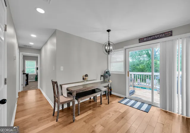 Photo 4 of Single family home for sale at 372 Scenic Dr, Toccoa, GA 30577 | MLS# 10778300 | Listing updated on 2026-07-18