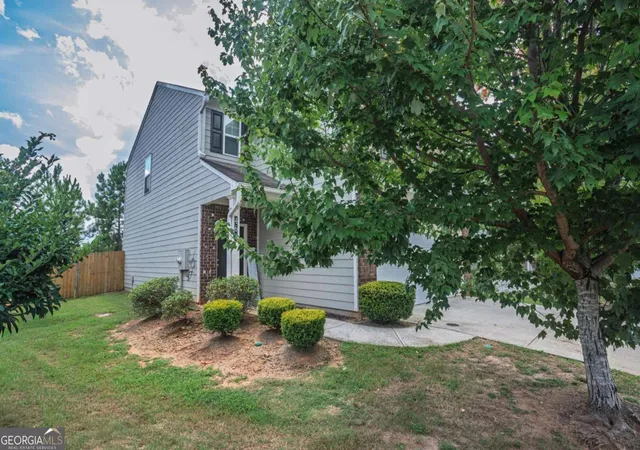 Photo 2 of Single family home for sale at 460 Meadowbend Cir, Athens, GA 30606 | MLS# 10825242 | Listing updated on 2026-08-27