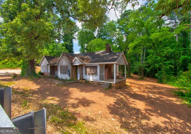 Photo 4 of Single family home for sale at 1491 S Hairston Rd, Stone Mountain, GA 30088 | MLS# 10460024 | Listing updated on 2026-09-17