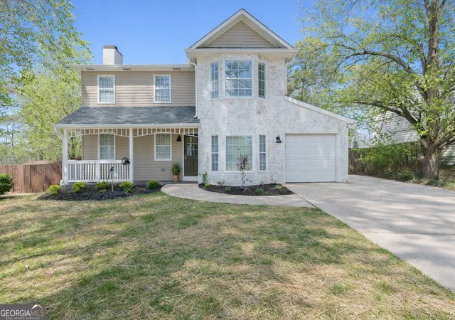 Photo 1 of Sale Pending at 155 Bear Run Ct, Chattahoochee Hills, GA 30268 | MLS# 10835425 | Listing updated on 2026-09-04