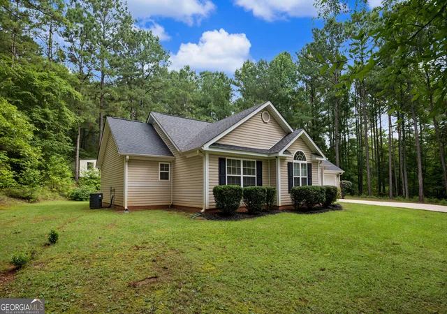 2nd image of 325 Leonard Rd, Lagrange, GA 30241 | MLS# 10812536