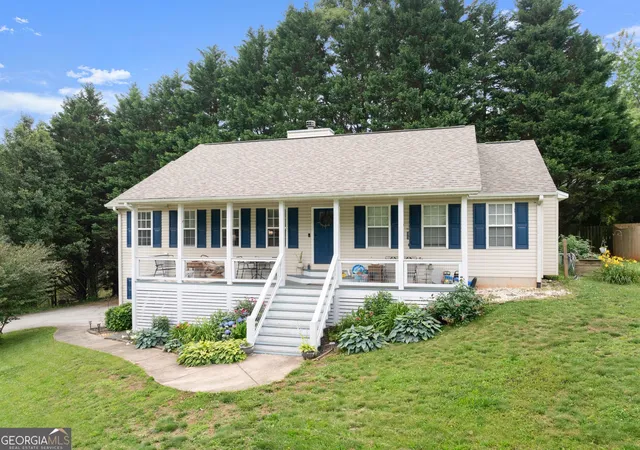 2nd image of 136 Mountain Overlook Dr, Cleveland, GA 30528 | MLS# 10780093