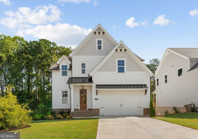 Photo 1 of Single family home for sale at 3350 Hillshire Dr, Cumming, GA 30028 | MLS# 10832512 | Listing updated on 2026-09-18