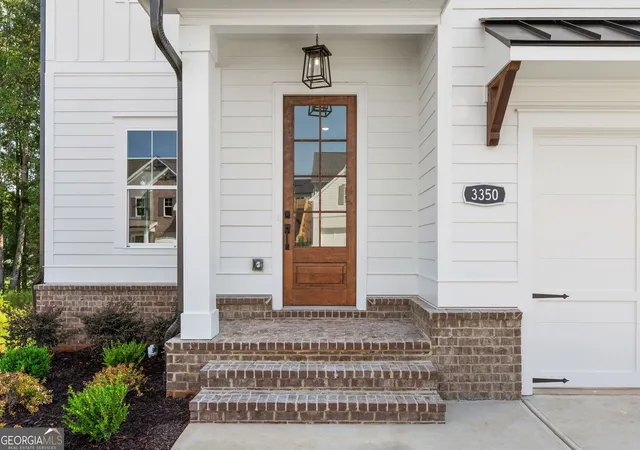 Photo 2 of Single family home for sale at 3350 Hillshire Dr, Cumming, GA 30028 | MLS# 10832512 | Listing updated on 2026-09-18