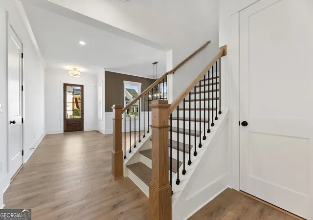 Photo 3 of Single family home for sale at 3350 Hillshire Dr, Cumming, GA 30028 | MLS# 10832512 | Listing updated on 2026-09-18