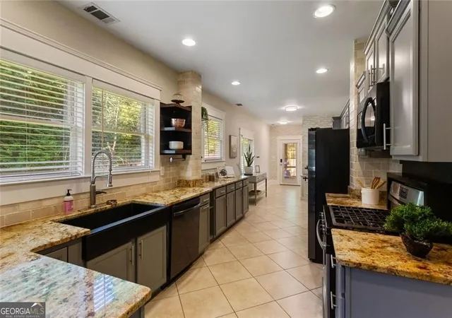 Photo 3 of Single family home for sale at 3080 Lee St Se, Smyrna, GA 30080 | MLS# 10834026 | Listing updated on 2026-09-15