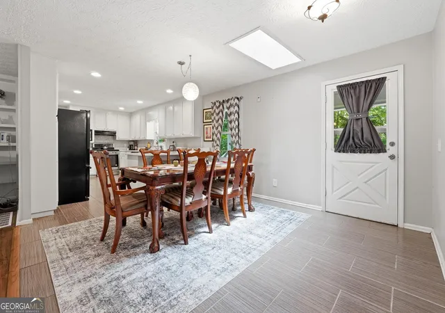 Photo 3 of Single family home for sale at 426 Green Ridge Rd Se, Cartersville, GA 30120 | MLS# 10765947 | Listing updated on 2026-09-03