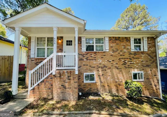 Photo 25 of Single family home for sale at 656 Cedar Ave Nw, Atlanta, GA 30318 | MLS# 10774885 | Listing updated on 2026-06-13