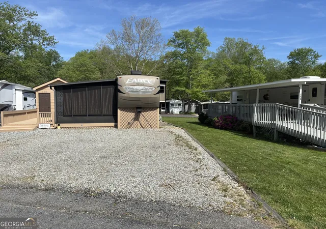 3rd image of 101 Bridge Loop Dr, Cleveland, GA 30528 | MLS# 10733393