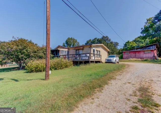 Photo 2 of Sale Pending at 6184 Mitchell St, Flowery Branch, GA 30542 | MLS# 10609114 | Listing updated on 2026-04-27