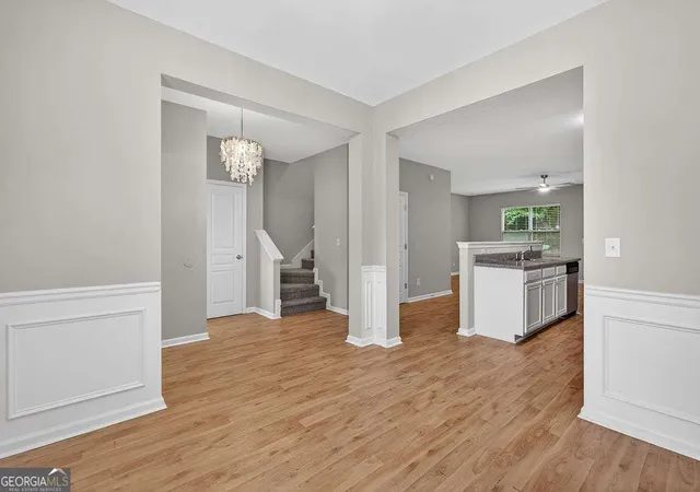 4th image of 1505 Ashbrooke Tr, Stone Mountain, GA 30083 | MLS# 10784668