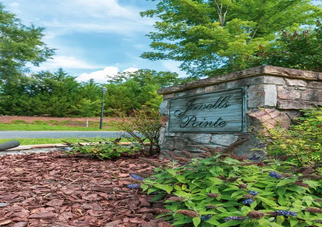 Photo 2 of Sale Pending at 7 Shirley Ln, Rome, GA 30161 | MLS# 10618192 | Listing updated on 2026-10-04