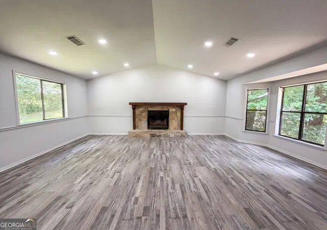 Photo 2 of Sale Pending at 691 Millay Ct, Stone Mountain, GA 30088 | MLS# 10804059 | Listing updated on 2026-09-10