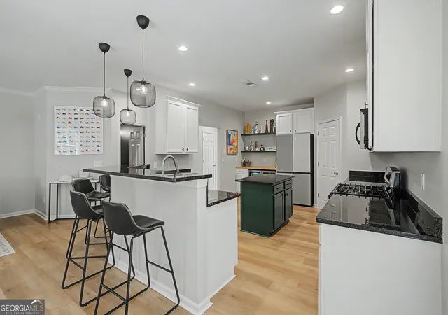 Photo 2 of Townhouse for sale at 4753 Longcourt Dr Se, Atlanta, GA 30339 | MLS# 10832941 | Listing updated on 2026-10-17