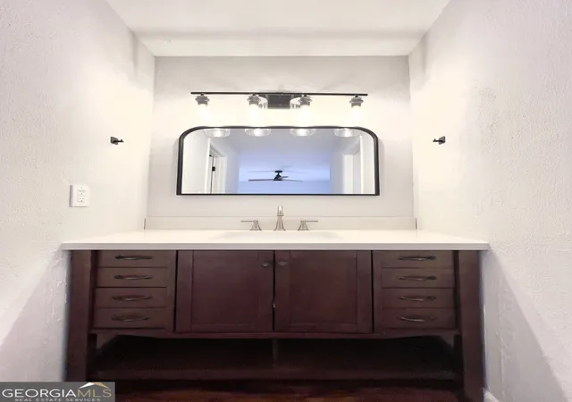 Photo 3 of Condo for sale at 2700 Twigg Cir Se, Marietta, GA 30067 | MLS# 10784571 | Listing updated on 2026-08-28
