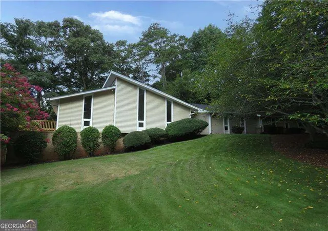 1st image of 2079 Silversmith Ln, Stone Mountain, GA 30087 | MLS# 10816102