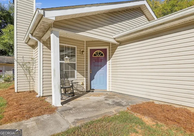 Photo 3 of Single family home for sale at 1381 Washington St, Jefferson, GA 30549 | MLS# 10777502 | Listing updated on 2026-10-30