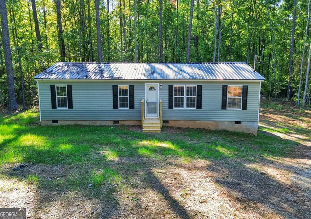 Photo 1 of Manufactured home for sale at 101 W Bear Crk Rd, Eatonton, GA 31024 | MLS# 10872976 | Listing updated on 2026-10-28
