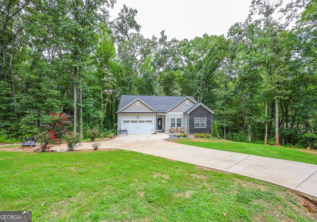 3rd image of 2033 Lakeview Pkwy, Villa Rica, GA 30180 | MLS# 10819187
