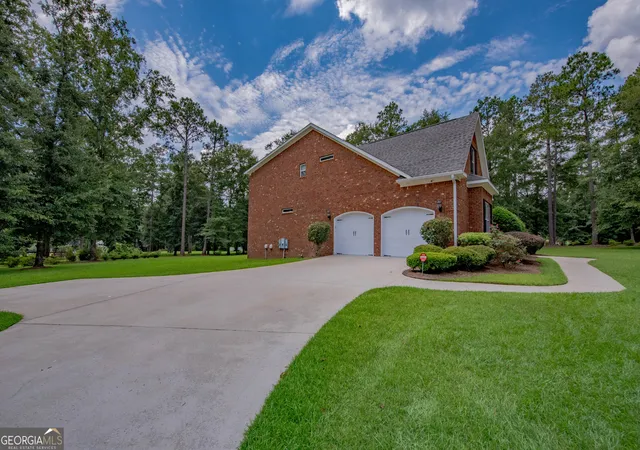 3rd image of 304 Old Windmill Rd, Perry, GA 31069 | MLS# 10817265