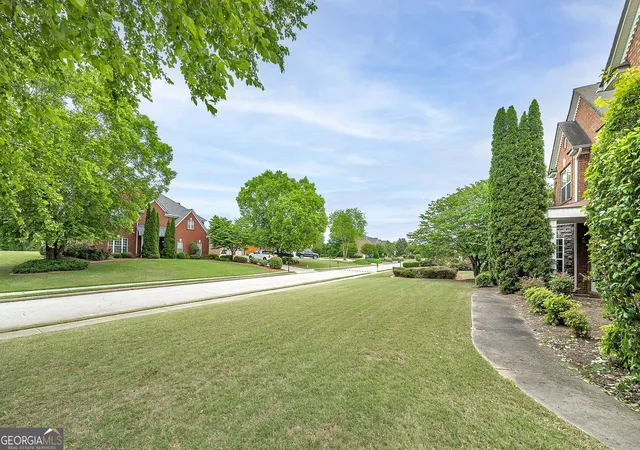 Photo 3 of Single family home for sale at 4201 Donington Way, Hampton, GA 30228 | MLS# 10777553 | Listing updated on 2026-08-07