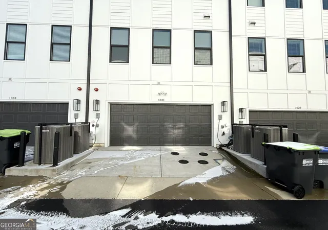 33rd image of 1031 Robert Smalls Wy, Atlanta, GA 30318 | MLS# 10710993
