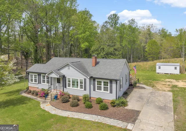 Homes for sale in Toccoa, GA | 261 Oak Valley Rd, Toccoa, GA 30577 | MLS# 10727266