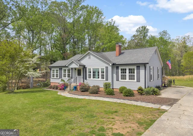 Homes for sale in Toccoa, GA | 261 Oak Valley Rd, Toccoa, GA 30577 | MLS# 10727266