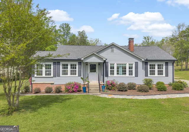 Homes for sale in Toccoa, GA | 261 Oak Valley Rd, Toccoa, GA 30577 | MLS# 10727266