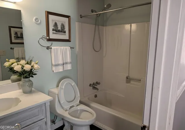 5th image of 2073 Beechwood Dr Se, Conyers, GA 30013 | MLS# 10813356