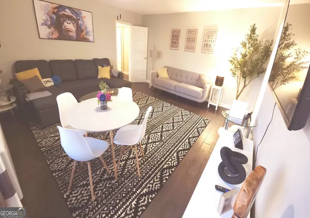 12th image of 300 W Peachtree St Ne #23 F, Atlanta, GA 30308 | MLS# 10733323