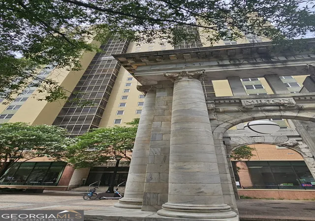 2nd image of 300 W Peachtree St Ne #23 F, Atlanta, GA 30332 | MLS# 10733323