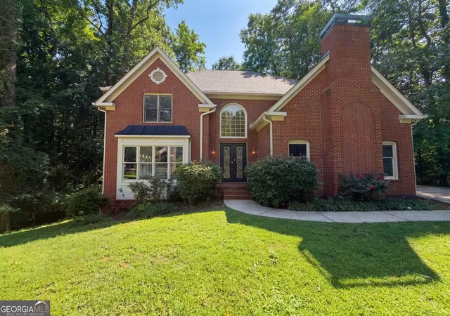 Photo 1 of Single family home for sale at 644 Laurel Wood Dr Sw, Marietta, GA 30064 | MLS# 10799714 | Listing updated on 2026-09-18