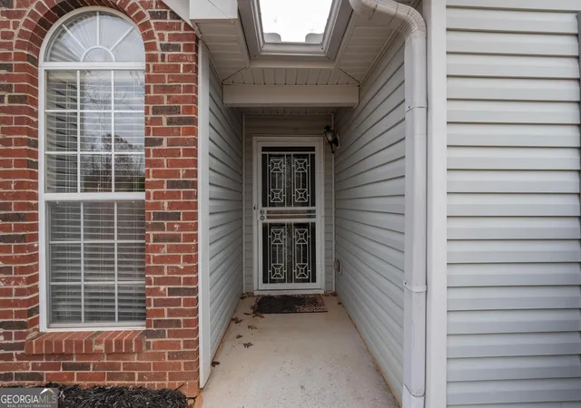 Photo 3 of Sale Pending at 340 Harris Ave, Locust Grove, GA 30248 | MLS# 10657720 | Listing updated on 2026-02-13