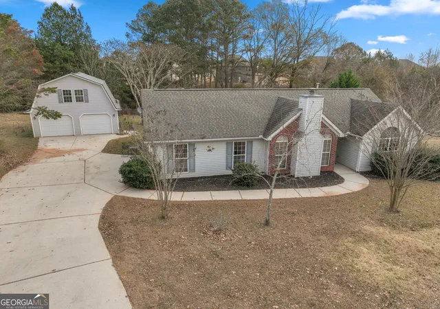 Photo 3 of Sale Pending at 340 Harris Ave, Locust Grove, GA 30248 | MLS# 10657720 | Listing updated on 2026-02-13