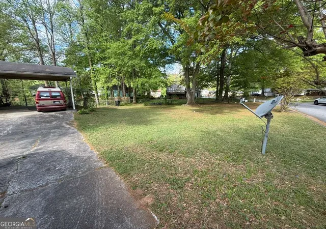 3rd image of 8833 Ashwood Dr, Riverdale, GA 30274 | MLS# 10741689