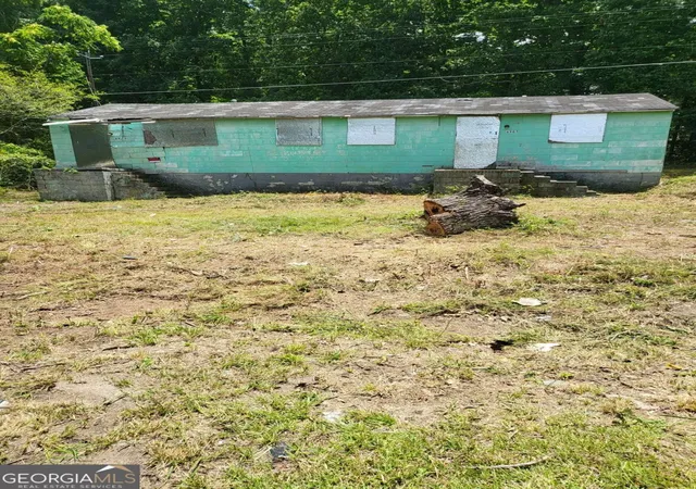 2nd image of 6965 Maddox Rd, Lithonia, GA 30058 | MLS# 10798389