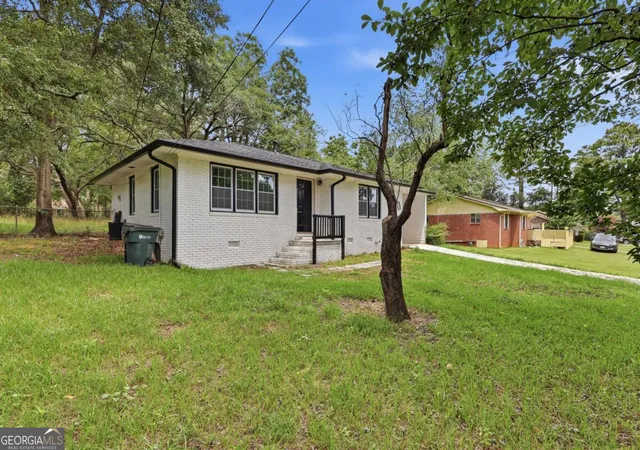 Photo 3 of Single family home for sale at 8184 Laurel Dr Sw, Covington, GA 30014 | MLS# 10821003 | Listing updated on 2026-09-02