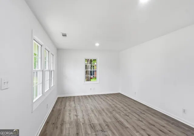 Photo 4 of Single family home for sale at 8184 Laurel Dr Sw, Covington, GA 30014 | MLS# 10821003 | Listing updated on 2026-10-07