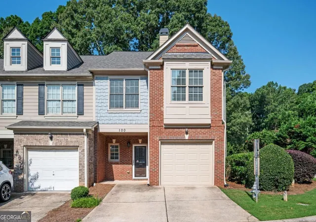 Photo 1 of Townhouse for sale at 100 Red Barn Ln, Acworth, GA 30102 | MLS# 10826959 | Listing updated on 2026-08-30