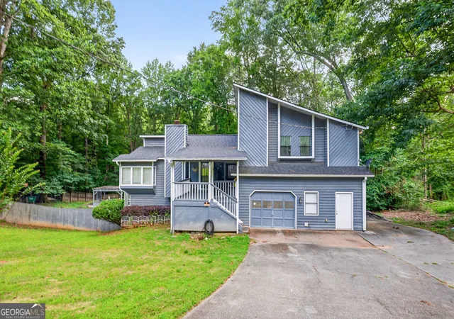 Photo 2 of Sale Pending at 3328 Hidden Blf Trl, Snellville, GA 30039 | MLS# 10544559 | Listing updated on 2025-10-09