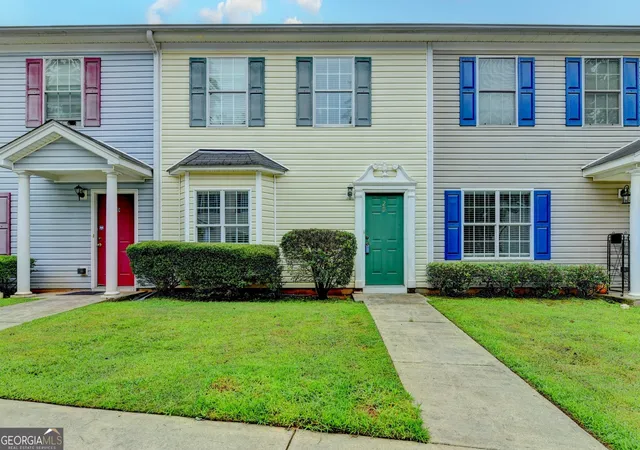 Photo 3 of Sale Pending at 990 Harbins Rd #D2, Norcross, GA 30093 | MLS# 10815862 | Listing updated on 2026-09-14