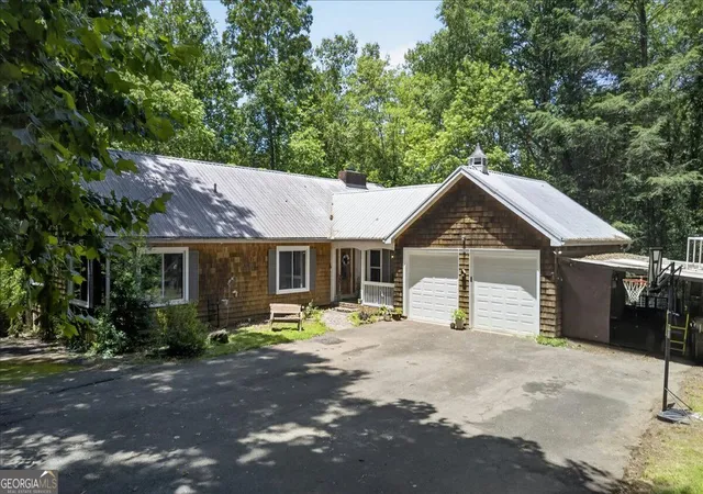 Photo 1 of Single family home for sale at 1965 Hwy 52 E, Ellijay, GA 30536 | MLS# 10833258 | Listing updated on 2026-10-01