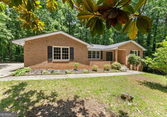 Homes for sale in Cumming, GA | 20 Pine Lake Dr, Cumming, GA 30040 | MLS# 10790306