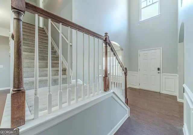 Photo 2 of Single family home for sale at 1102 Bald Eagle Tr, Hoschton, GA 30548 | MLS# 10835955 | Listing updated on 2026-09-13