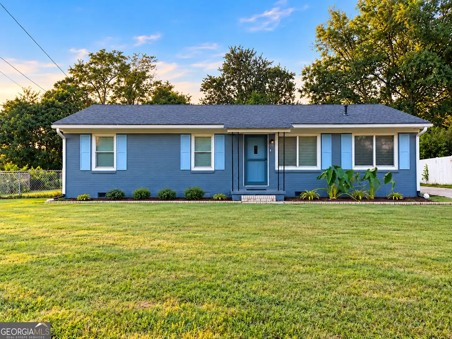 Photo 1 of Single family home for sale at 113 Ravenwood Way, Warner Robins, GA 31093 | MLS# 10868315 | Listing updated on 2026-10-20