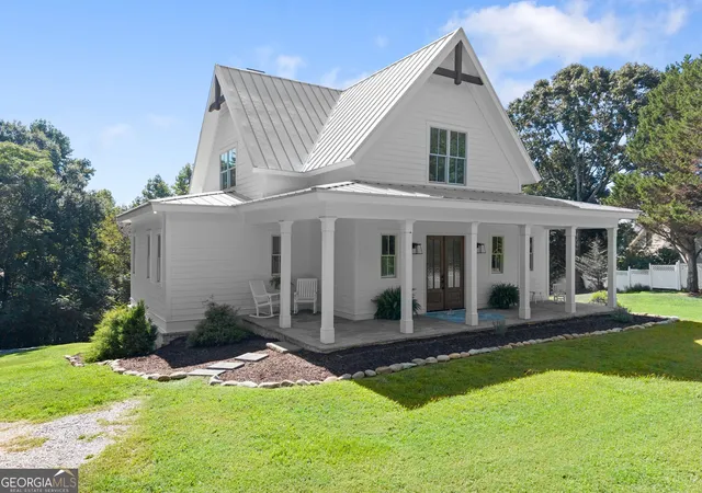 Photo 3 of Single family home for sale at 3567 Duckett Mill Rd, Gainesville, GA 30506 | MLS# 10833811 | Listing updated on 2026-09-10